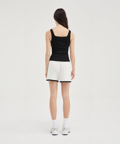 Débardeur avec crochet et œillet